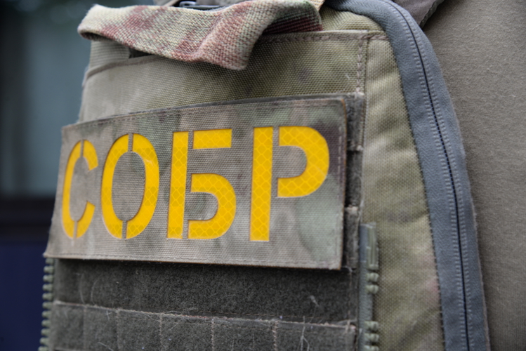 В Екатеринбурге при силовой поддержке Росгвардии пресечены нарушения миграционного законодательства (видео)
