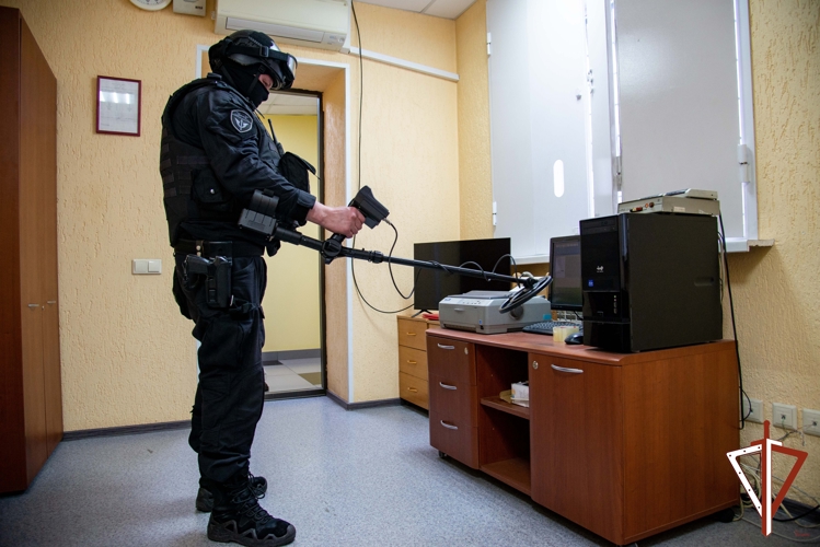 В Екатеринбурге с участием Росгвардии проведена тренировка на объекте УТ МВД России по УрФО (видео)