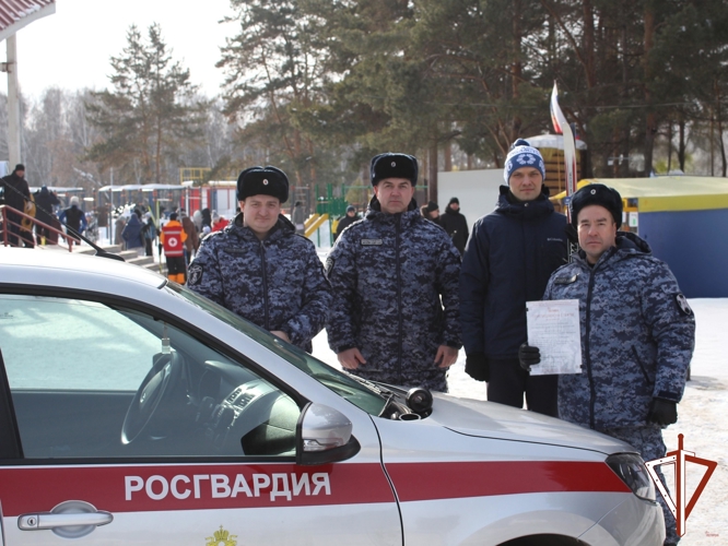 Представитель вневедомственной охраны Нижних Серег возглавил пьедестал почета во Всероссийской массовой лыжной гонке «Лыжня России – 2026»