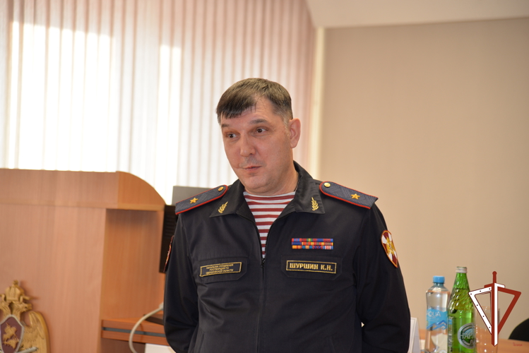 В Екатеринбурге прошло торжественное мероприятие, посвященное Дню образования подразделений государственного контроля и лицензионно-разрешительной работы Росгвардии