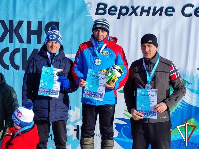 Представитель вневедомственной охраны Нижних Серег возглавил пьедестал почета во Всероссийской массовой лыжной гонке «Лыжня России – 2026»