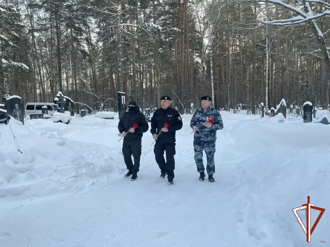 В Екатеринбурге прошел День памяти сотрудников свердловского ОМОНа, погибших при исполнении служебных обязанностей