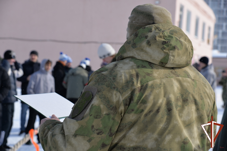 На базе ОМОН «Малахит» в Екатеринбурге состоялась традиционная военизированная эстафета для молодежи