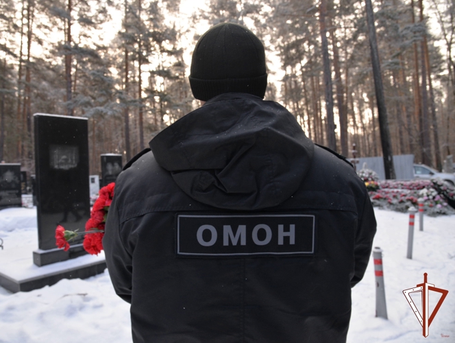 В Екатеринбурге прошел День памяти сотрудников свердловского ОМОНа, погибших при исполнении служебных обязанностей