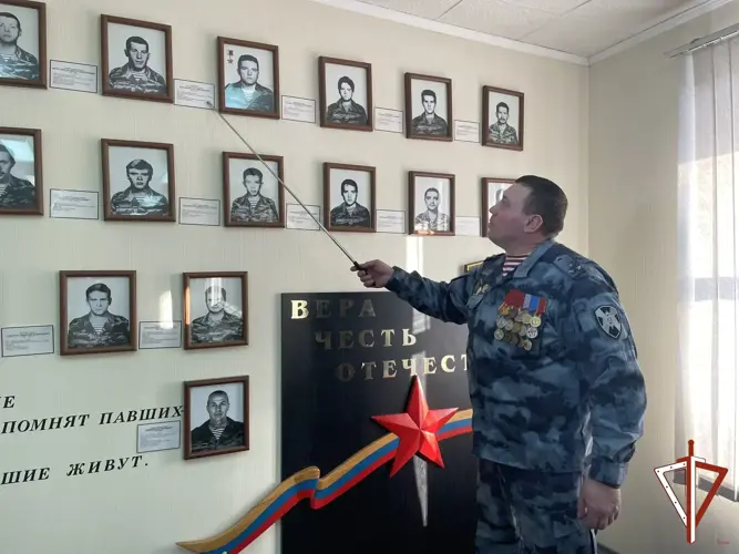 В Екатеринбурге прошел День памяти сотрудников свердловского ОМОНа, погибших при исполнении служебных обязанностей