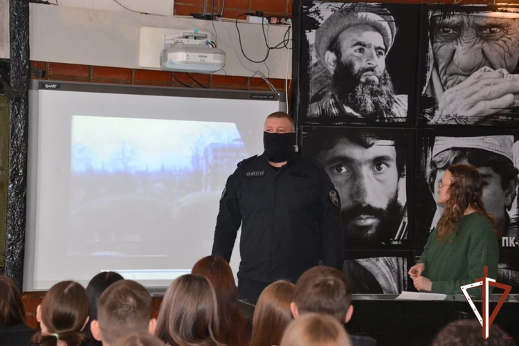 В Екатеринбурге прошел День памяти сотрудников свердловского ОМОНа, погибших при исполнении служебных обязанностей