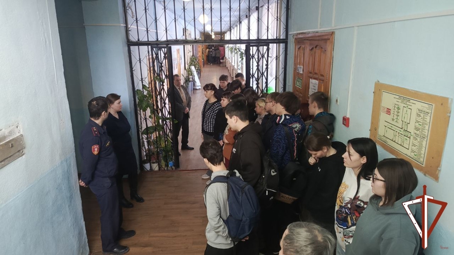В Свердловской области росгвардейцы провели встречи с молодежью по профилактике терроризма