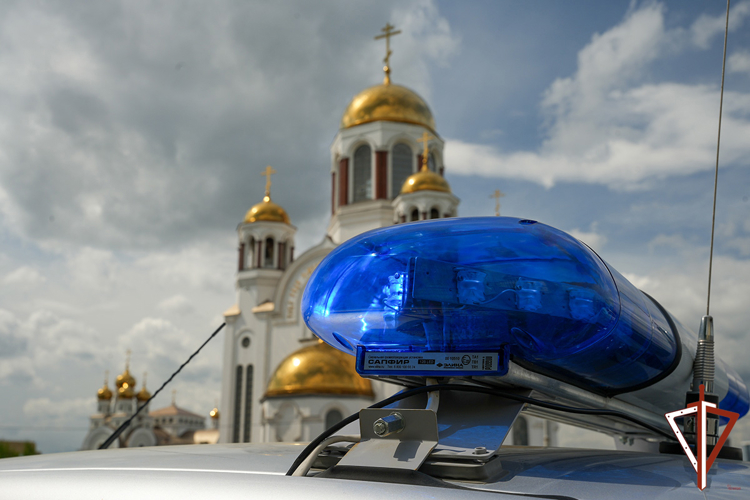Сотрудники территориального управления Росгвардии приняли участие в обеспечении охраны общественного порядка в Вербное воскресенье