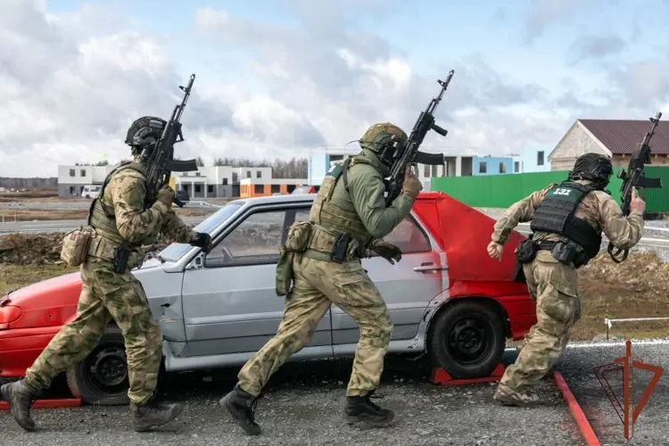 Свердловский СОБР «Вогул» стал победителем на соревнованиях среди подразделений специального назначения Уральского округа Росгвардии