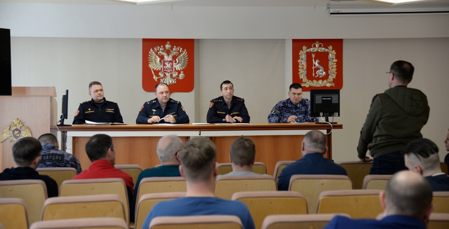 В Управлении Росгвардии по Свердловской области состоялась рабочая встреча с представителями спортивных и образовательных организаций региона, посвященная контролю за оборотом оружия