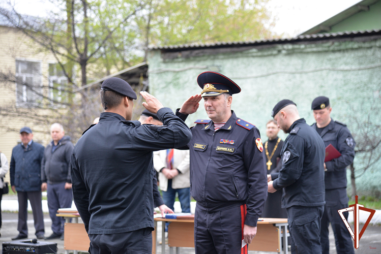 В Екатеринбурге транспортный ОМОН Росгвардии отметил 33-ю годовщину со дня образования