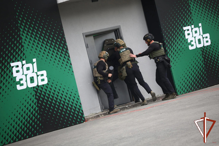 Росгвардейцы вошли в тройку лидеров на соревнованиях подразделений специального назначения «Вызов-6»