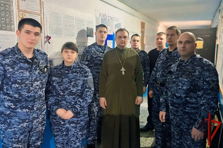 В Свердловской области росгвардейцы приняли участие в мероприятиях в честь Дня России 
