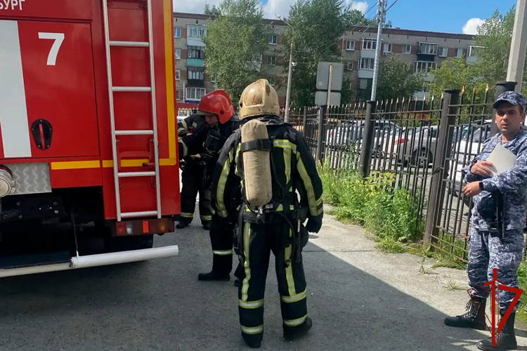 В Екатеринбурге прошла межведомственная пожарно-тактическая тренировка Росгвардии и МЧС России