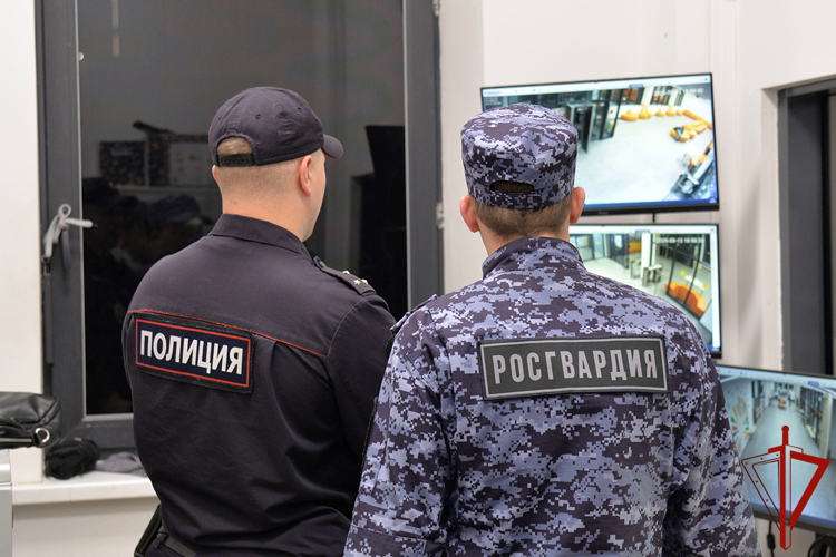 Росгвардия и МВД обеспечили безопасность Международной промышленной выставки «Иннопром-2026»