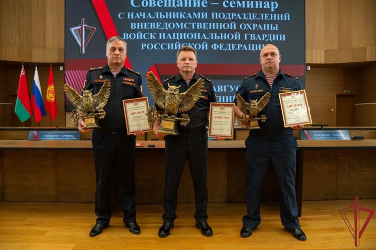Руководитель управления вневедомственной охраны Росгвардии по Свердловской области принял участие во Всероссийском совещании-семинаре в Нижнем Новгороде