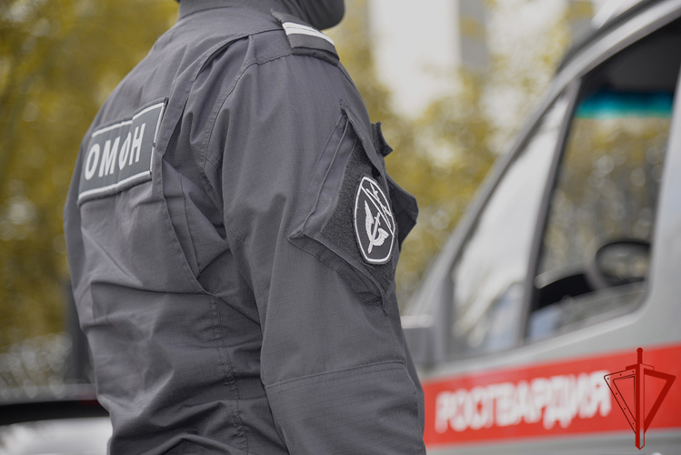 В Свердловской области при участии Росгвардии выявлены нарушения в сфере миграции
