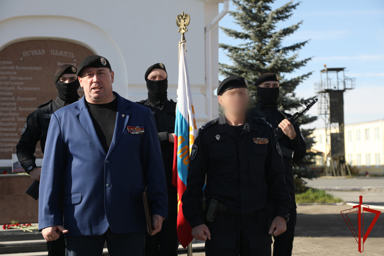 В Екатеринбурге на базе ОМОН прошли тактико-специальные занятия
