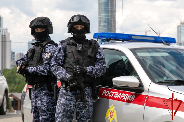 Росгвардия в цифрах. Вневедомственная охрана в Свердловской области свыше 30 тысяч раз выезжала по сигналам «тревога» с начала 2026 года
